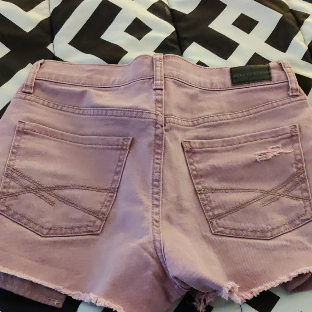 Shorts - Picture 4 of 4